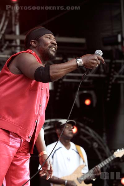 TOOTS AND THE MAYTALS - 2010-06-26 - PARIS - Hippodrome de Longchamp - 